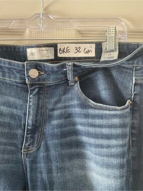 BKE Women's Medium Blue Cropped Capri Jeans